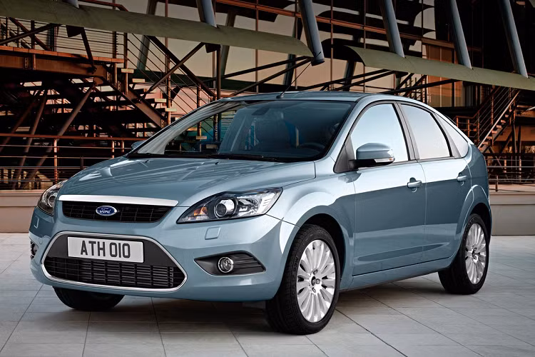 Có giá rẻ nhất trong bộ sưu tập xe của Bill Gates là chiếc Ford Focus đời 2008. Trong giai đoạn cuối tại Microsoft, Bill Gates thường xuyên sử dụng mẫu xe này. Ngoài ra, tỷ phú này còn có một số mẫu xe đến từ Jaguar, Mercedes-Benz. Ảnh: NetCarShow.