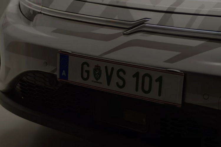 Đó là sử dụng Vision-S như một mẫu xe tham chiếu để phát triển công nghệ hình ảnh và nhận diện của các loại cảm biến; từ đó Sony sẽ kinh doanh giải pháp phần mềm và bán lại cho các hãng xe khác.