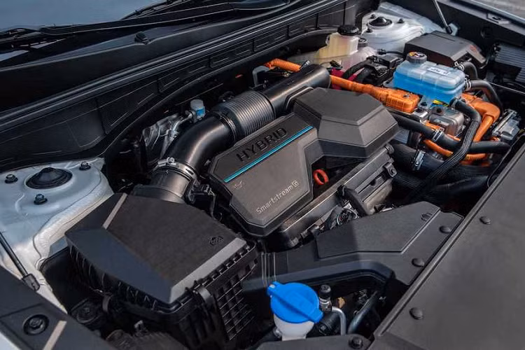 Hiện tại, Kia Sorento tại Việt Nam đang chỉ có 2 phiên bản sử dụng động cơ xăng hoặc dầu.