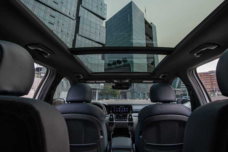 Tùy chọn động cơ dầu có dung tích 2.2L, đi kèm hộp số ly hợp kép 8 cấp và có các thông số kỹ thuật là 198 mã lực và 440 Nm. Tùy phiên bản, xe sẽ được trang bị hệ dẫn động bốn bánh AWD hoặc dẫn động cầu trước.