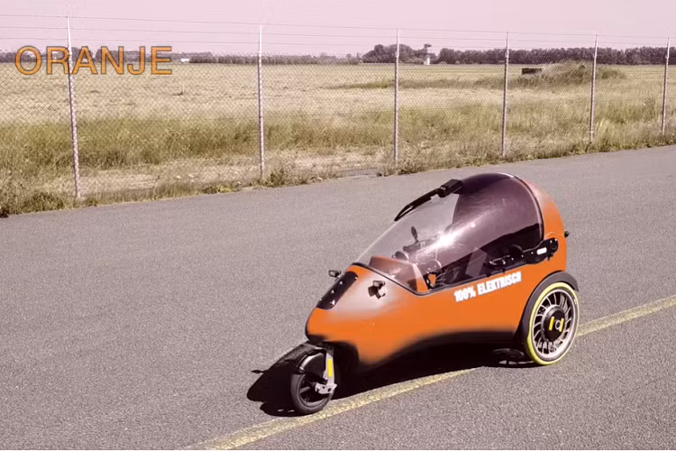 Có lẽ điểm khiếm khuyết lớn nhất đối với LEF là nó chỉ có bán ở Hà Lan vào lúc này. Giá xe điện LEF khởi điểm 4.380 Euro (tương đương 120 triệu đồng). Với số tiền này, người mua có thể tìm đến một chiếc xe đạp điện loại xịn hoặc một chiếc xe ôtô đã qua sử dụng với điều hòa mát lạnh.