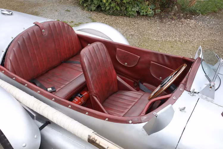 Trong năm 2016, động cơ đã được tái tạo bởi Flight Engineers ở Anh Quốc, và sau đó chiếc xe cũng được thử nghiệm trên máy do lực kế của họ. Ở đó, họ đo được công suất 631 mã lực và 1.965 Nm mô-men xoắn cực đại, cho thấy V12 Special thực sự rất mạnh, và tốc độ tiềm năng nói trên hoàn toàn là có cơ sở