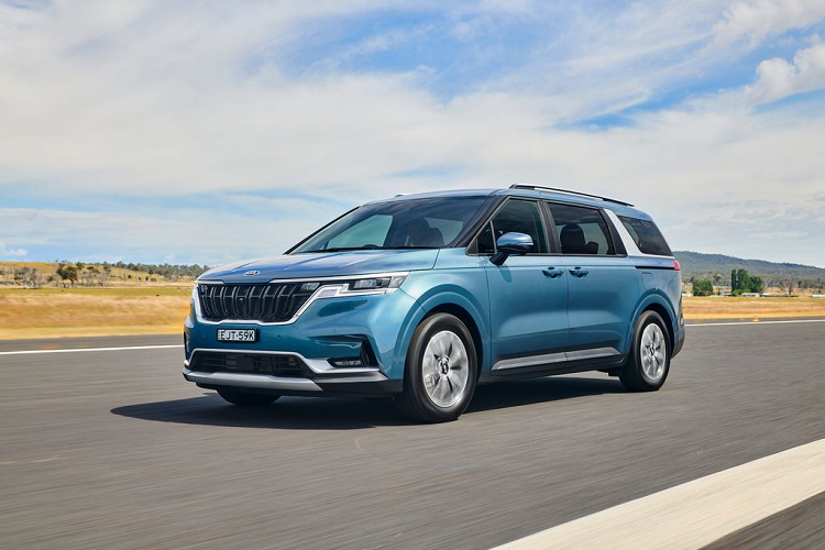 MPV Kia Sedona 2022 se doi ten voi nguoi dung the gioi