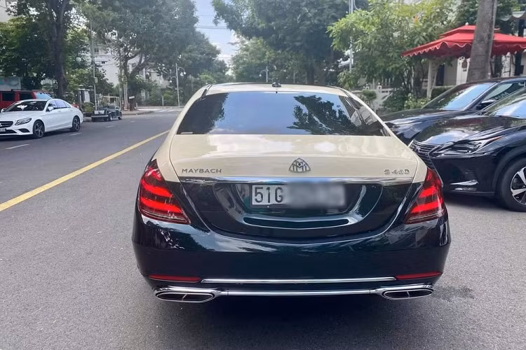 Chiếc xe siêu sang Mercedes-Maybach S450 4Matic đang rao bán vẫn được trang bị động cơ xăng V6, tăng áp kép, dung tích 3.0 lít, sản sinh công suất tối đa lên đến 367 mã lực và mô-men xoắn cực đại 500 Nm.