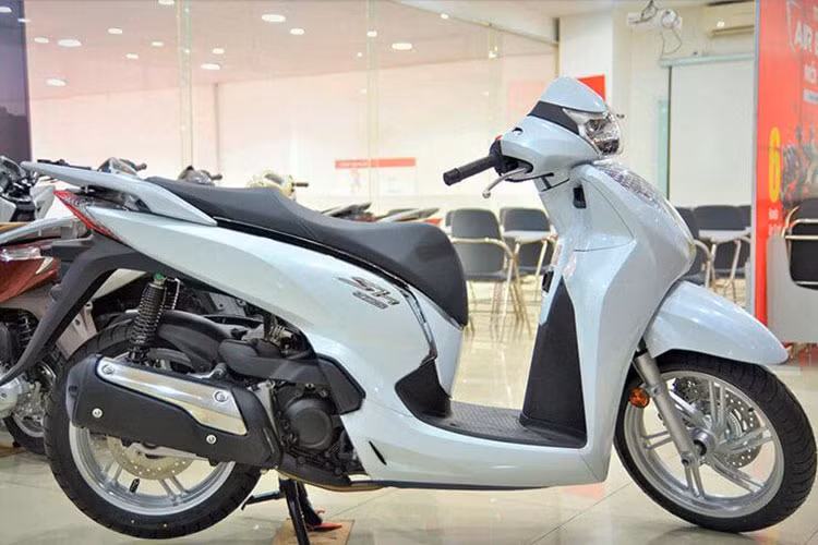 Hang chuc nghin xe oto tai Viet Nam chua khac phuc loi trieu hoi-Hinh-2