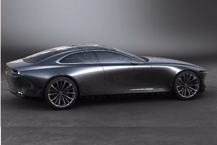 Tin đồn về việc mẫu xe sedan Mazda6 2022 chuyển sang dùng hệ dẫn động cầu sau đã xuất hiện từ năm 2017. Theo trang tin Spyder7 của Nhật Bản, tin đồn này cuối cùng sẽ trở thành sự thật vào nửa đầu năm sau. Đồng hành cùng hệ dẫn động RWD này là động cơ 6 xi-lanh thẳng hàng mới. Đây là loại động cơ mà hãng Mazda đã bắt đầu phát triển từ năm 2019.