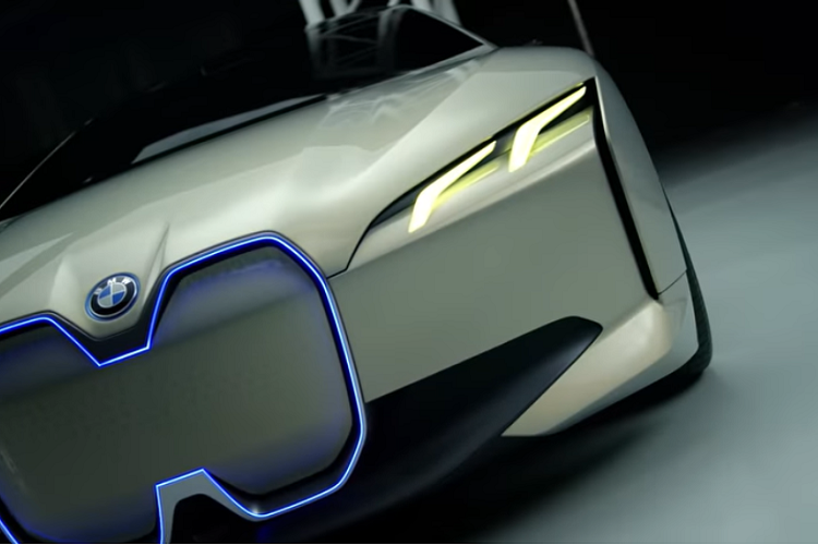 Ngoài ra, chúng ta cũng biết rằng mẫu coupe điện bảnh bao này sẽ có đủ năng lượng để di chuyển 590 km theo chu trình WLTP và 483 km theo chu trình EPA.