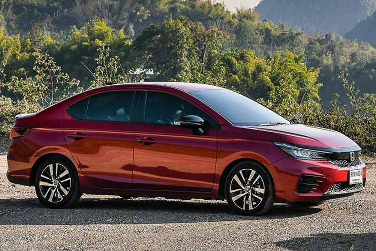 Trai voi Viet Nam, Honda City moi la “vua phan khuc” tai Thai Lan