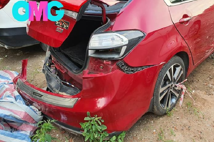 Trong khi đó, có một số người cho rằng đây là mánh khóe lấy tương tác trên mạng xã hội của ngân hàng để thu hút người mua đến các bài đăng phát mại khác.