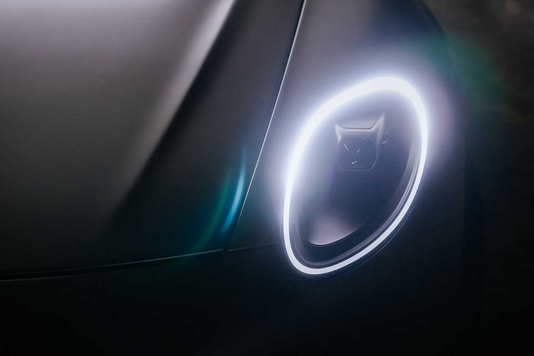 Piech tuyên bố rằng hiệu suất vận hành nói trên là nhờ vào công nghệ “túi pin” trọng lượng nhẹ từ công ty Trung Quốc Desten, khiến bộ pin nhẹ hơn, chạy mát hơn, và có thể được sạc nhanh hơn so với các giải pháp thay thế thông thường. Công ty cho biết mẫu GT của họ sẽ có thể được sạc từ 0 đến 80% chỉ trong 8 phút, và cung cấp phạm vi di chuyển 500 km theo chu kỳ WLTP khi sạc đầy.