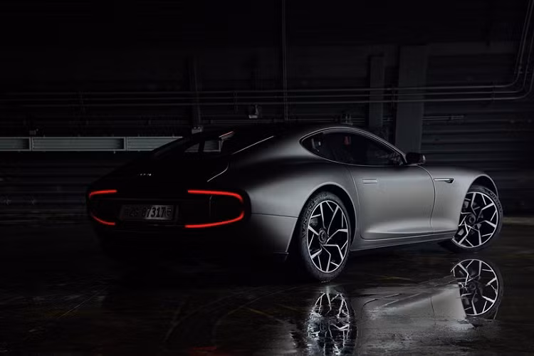 Piech GT sẽ được chế tạo bởi một nhà sản xuất châu Âu hiện vẫn giấu tên với sản lượng 1200 chiếc/năm trong năm sản xuất đầu tiên, và công ty Thụy Sĩ có kế hoạch bán nó ở châu Âu, Mỹ và Trung Quốc bắt đầu từ năm 2024.