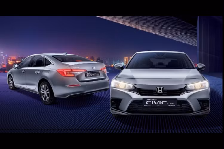 Với mức giá xe Honda Civic 2022 khoảng hơn 2 tỷ đồng, khách hàng Singapore có thể chọn các màu sơn ngoại thất như xám Meteoroid Grey Metallic, xanh dương Morning Mist Blue Metallic, trắng Platinum White Pearl, bạc Lunar Silver Metallic, đen Crystal Black Pearl, đỏ Ignite Red Metallic và xanh dương Brilliant Sporty Blue Metallic. Theo tin đồn, sau Thái Lan và Singapore, Honda Civic 2022 sẽ ra mắt Việt Nam vào cuối năm nay.