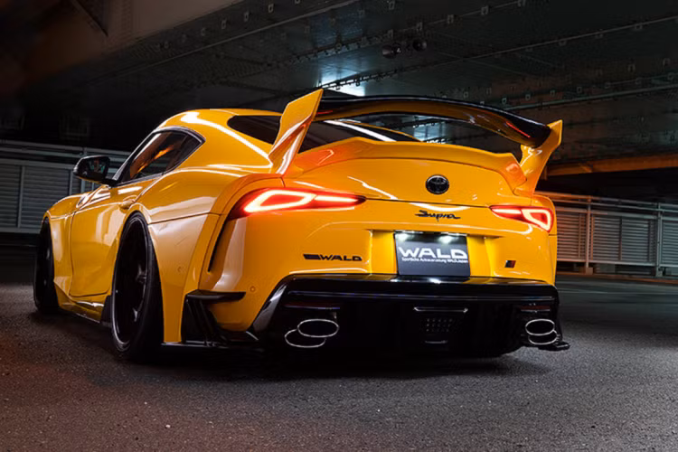 Khách hàng cũng có thể lựa chọn một số tùy chọn mâm độ mà thương hiệu Wald cung cấp cũng như hệ thống phuộc giúp hạ thấp chiều cao tổng thể của chiếc xe. Mức giá xe Toyota GR Supra độ Wald hiện vẫn chưa được công bố cụ thể.