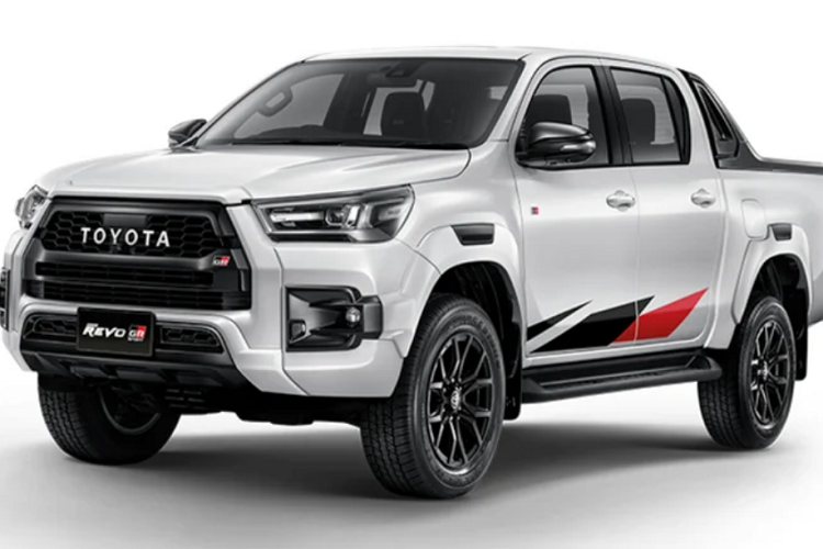 Nếu về Việt Nam, giá xe Toyota Hilux Revo GR Sport 2022 này sẽ có mức bán ra chỉ nhỉnh hơn 1 chút so với phiên bản Hilux 2.8L 4x4 AT Adventure thì các bác có sẵn sàng “xuống tiền” với phiên bản này không?