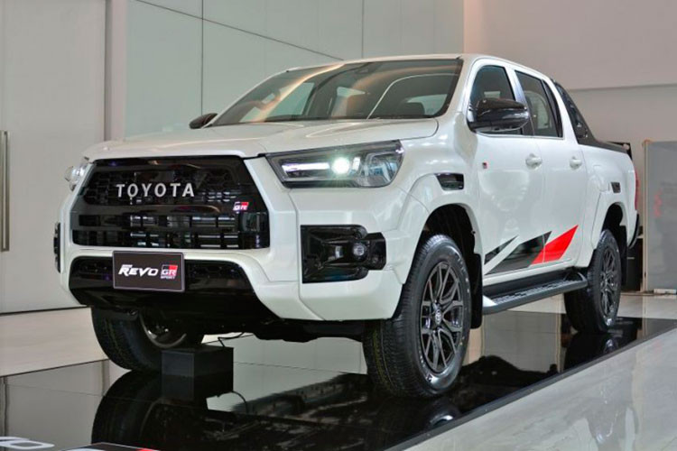 Mức giá xe Toyota Hilux GR Sport 2022 tại Nhật Bản được công bố ở mức 4.312.000 Yên (khoảng 868 triệu đồng). Dự đoán, mẫu xe này cũng sẽ sớm có mặt tại Việt Nam trong thời gian sắp tới.