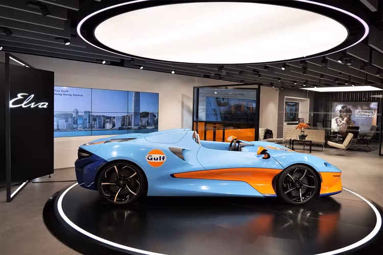 Điểm đáng tiếc là vẫn chưa có đại lý McLaren chính hãng nào tại dải đất hình chữ S nên việc đại lý McLaren Phnom Penh đi vào hoạt động và gần đây mang siêu phẩm McLaren Elva độc nhất thế giới về giới thiệu đã khiến không ít nhà giàu Việt phát thèm.