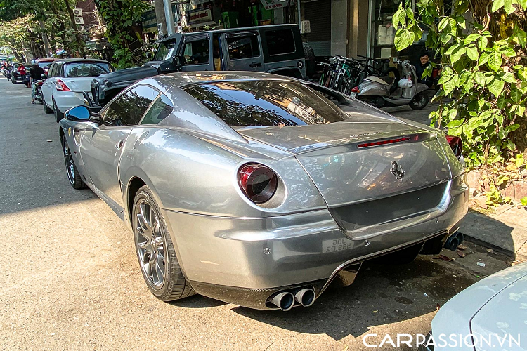 Tại thị trường Việt Nam, số lượng những chiếc Ferrari 599 rất ít và cũng không hề dễ để có thể bắt gặp mẫu xe này chạy trên đường phố. Trong số hai chiếc tại thị trường Việt Nam, một chiếc Ferrari 599 GTB Fiorano thường xuất hiện trong những sự kiện về xe, mới nhấtlaf hành trình VietRally lần đầu tiên vào tháng 4/2021 vừa qua.