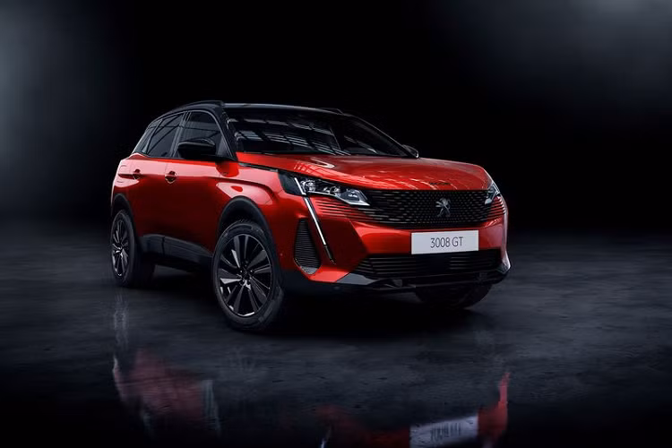 Đặc biệt, trên bản cao cấp nhất, xe sẽ có ghế ngồi bọc da Nappa kết hợp Alcantara, làm tăng thêm vẻ sang trọng cho cabin.