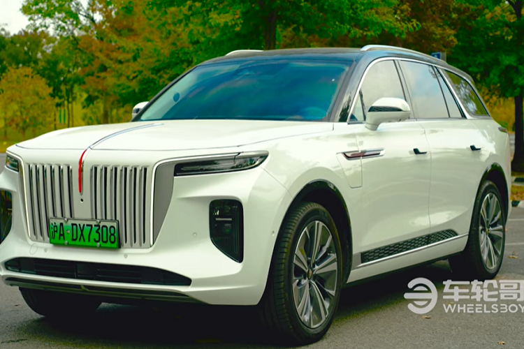 Nội thất của E-HS9 là điểm ấn tượng nhất với những trang bị rất sang trọng, hiện đại