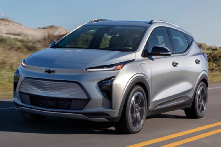 Tesla đã thể hiện kém ở Nhật Bản, một phần do văn hóa dùng xe kei car tại đất nước này, Tesla cũng thiếu đi sự công nhận thương hiệu và sự tin cậy nói chung. Chevrolet Bolt và Bolt EUV có thể sẽ là một đòn giáng lên doanh số của Tesla. Tesla sẽ còn nhiều điều phải suy nghĩ sau khi những hãng xe khác tăng cường kế hoạch ra mắt xe điện.