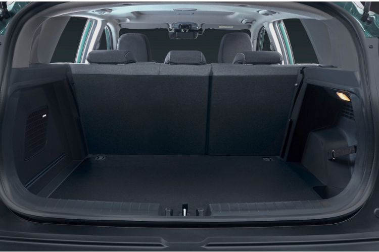 Khi kết hợp với motor điện 48 V, khối động cơ 1.0L sản sinh công suất 120 mã lực. Có 2 tùy chọn hộp số cho động cơ 1.0L, gồm số sàn 6 cấp hoặc tự động ly hợp kép 7 cấp.