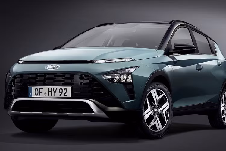 Hyundai đã chính thức giới thiệu mẫu SUV hạng B hoàn toàn mới mang tên Bayon. Tại châu Âu, mẫu Hyundai Bayon 2021 mới này có giá bán khởi điểm khoảng 23.500 euro (tương đương 650 triệu đồng).