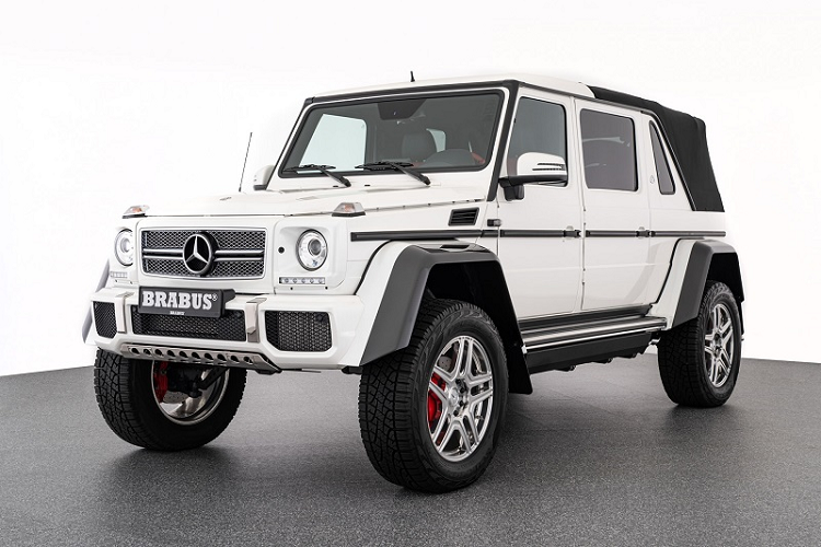  Mercedes-Maybach G650 Landaulet ra mắt lần đầu vào năm 2017 tại một sự kiện triển lãm ở Nam Phi. Sau đó, nhà sản xuất xe Đức đã có màn trải nghiệm thực tế G650 Landaulet để chứng minh rằng nó không chỉ sang trọng và thoải mái mà còn có khả năng vận hành cực mạnh mẽ.