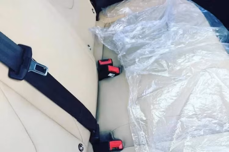 Tại các trạm sạc nhanh, với 15 phút sạc xe có thể đi được 180 km.