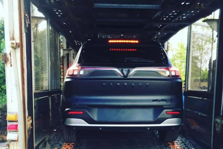 Đi cùng hệ dẫn động cầu trước, hệ thống treo trước MacPherson, hệ thống treo sau dạng thanh xoắn.