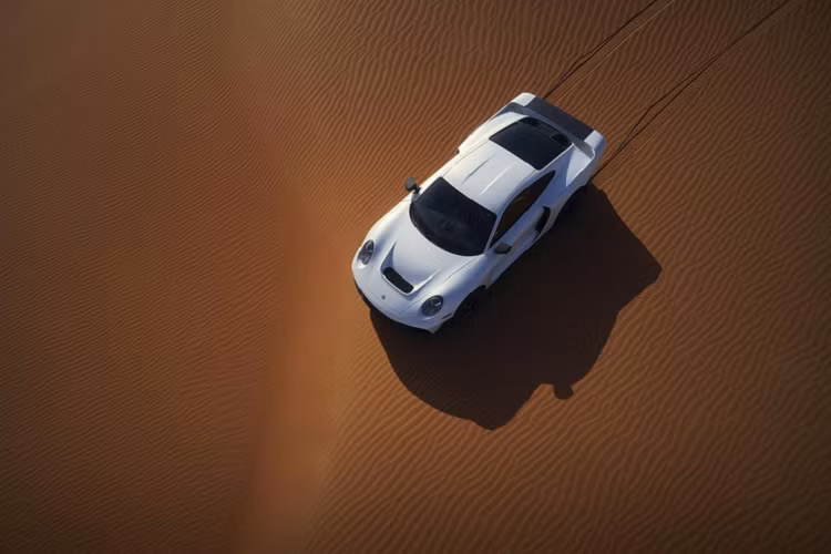 Đáng tiếc Marc Philipp Gemballa chỉ dự định sản xuất đúng 40 chiếc Marsien và xe cũng không rẻ chút nào. Ngoài chi phí mua Porsche 911 Turbo S để mang đến cho công ty Marc Philipp Gemballa độ lại, khách hàng còn phải trả thêm số tiền 495.000 Euro (khoảng 585.000 USD hay 13,4 tỷ đồng) nữa. Tổng cộng, để sở hữu một chiếc Marsien, khách hàng sẽ phải chi số tiền khoảng 792.000 USD (18,2 tỷ đồng).