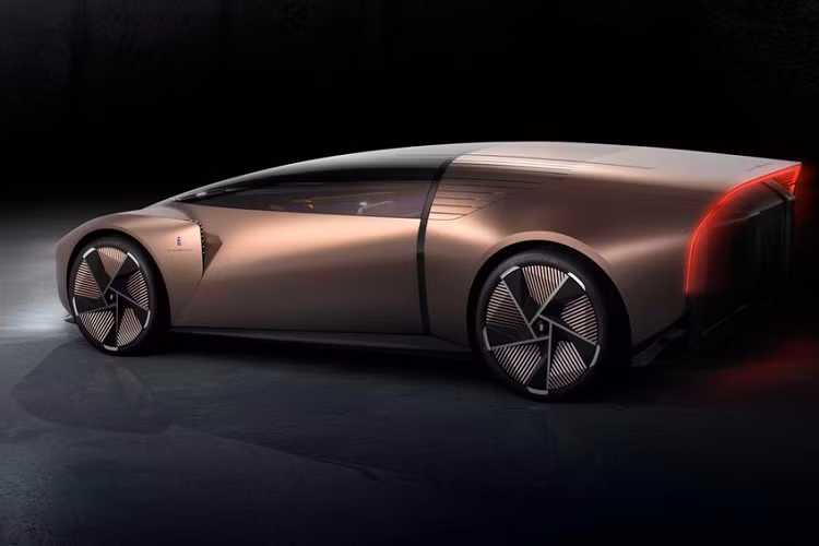 Đương nhiên, Pininfarina không hề có kế hoạch đưa Teorema vào sản xuất thật bởi nó đơn thuần chỉ là một mẫu xe trình diễn ý tưởng mà thôi. Công ty Ý nói rằng mẫu concept dị thường này sẽ được giới thiệu tới một số người chọn lọc trong những tuần tới.