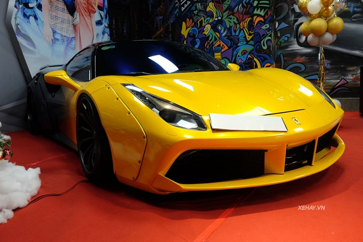 Hình ảnh chụp hồi cuối tháng 12/2020, vào dịp siêu phẩm Ferrari 488 GTB độ Liberty Walk đón chủ nhân mới