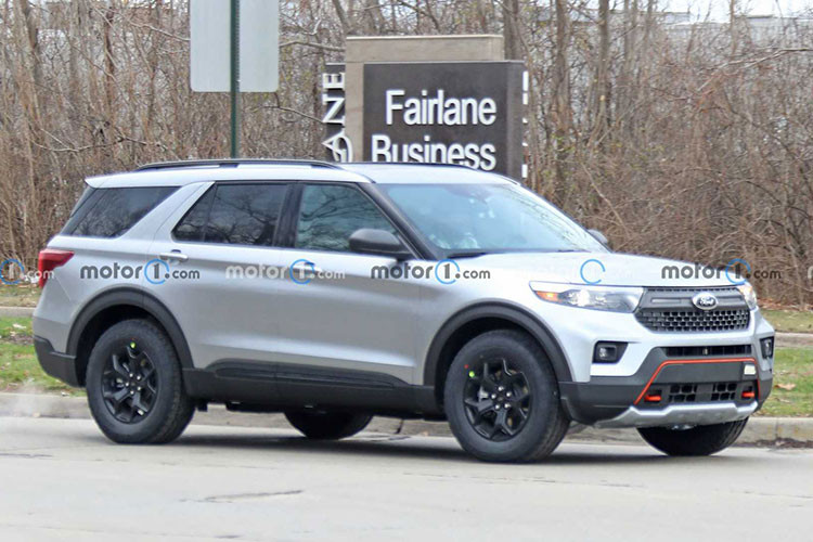 Ford Explorer 2022 da lo dien, ngay ra mat khong con xa