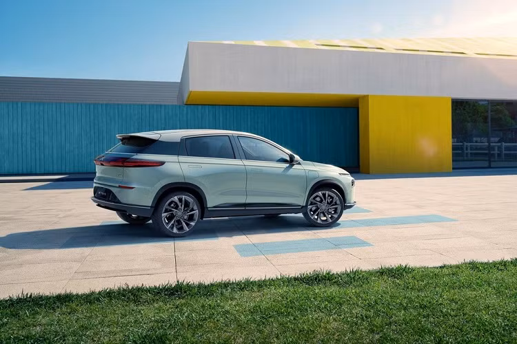 Nó được ra mắt thị trường trong năm 2018 và trở thành “SUV thuần điện bán chạy thứ 2 trong phân khúc trung-cao cấp ở Trung Quốc”. Vì vậy, nó là một sản phẩm quan trọng đối với thành công của công ty.