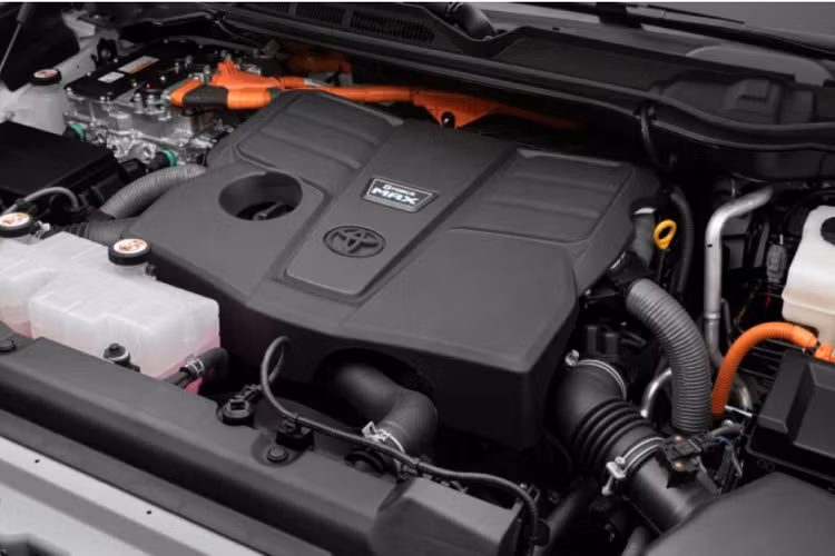 Toyota Sequoia thế hệ mới có thể sẽ sớm được Toyota giới thiệu trong thời gian sắp tới. Hồi năm ngoái, Toyota tuyên bố sẽ sản xuất dòng xe Sequoia tại nhà máy San Antonio ở bang Texas vào khoảng năm sau - 2022. 