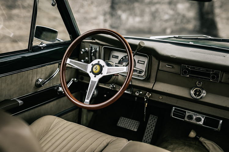 Danh hiệu này trao cho chiếc Jerrari 1969 (tên riêng của xe) - một sản phẩm được lên ý tưởng và thực hiện bởi nhà sưu tập xe, chủ sòng bạc nổi tiếng, Bill Harrah và đội ngũ thợ máy của ông. Ý tưởng này ra đời sau khi người thợ cơ khí của ông gặp nạn trên chiếc Ferrari 365 GT 2+2 1969 của ông trong một trận bão tuyết ở Reno (Mỹ).