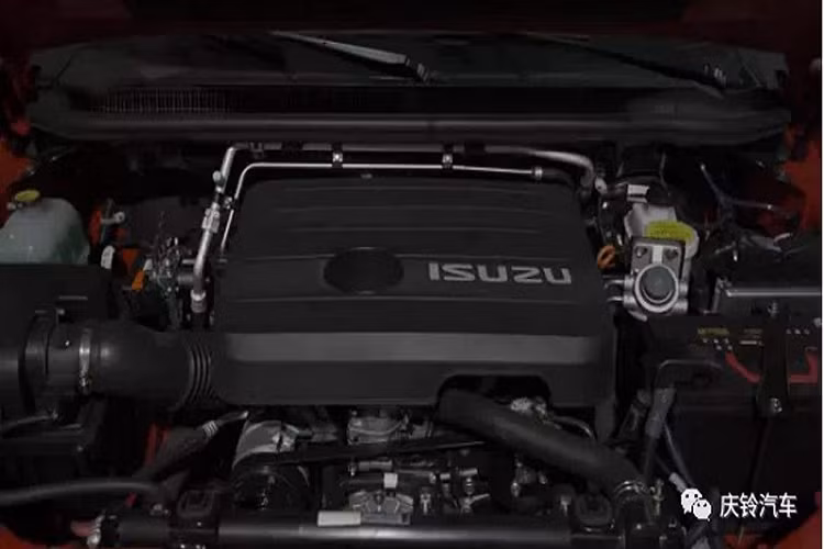 Về khía cạnh máy móc, Qingling Taga H có trang bị các động cơ tùy chọn lấy từ Isuzu. Lựa chọn thứ nhất là một động cơ dầu tăng áp dung tích 3.0 lít với công suất 143 mã lực và 320 Nm mô-men xoắn cực đại, phối hợp một hộp số sàn 5 cấp.