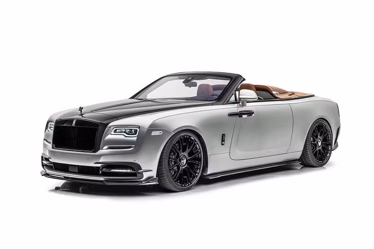 Hãng độ xe Mansory vừa giới thiệu gói độ Softkit cho phiên bản giới hạn Rolls-Royce Dawn Silver Bullet đặc biệt (50 chiếc toàn thế giới) khiến chiếc xe mui trần càng thêm tính độc quyền hơn.