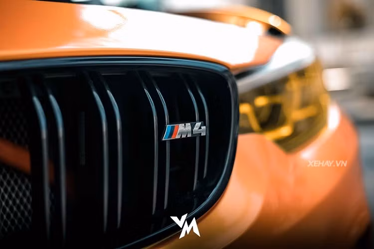 Tuy nhiên, điểm nhấn lớn nhất khiến chiếc M4 này luôn nằm trong tốp đầu VietRally 2021, thậm chí còn làm không ít những chiếc siêu xe chạy cùng cảm thấy “khiếp sợ” là mức công suất đã được độ lên gần 600 mã lực. Con số 600 mã lực này không hề thua kém gì những chiếc siêu xe khác cùng tham gia VietRally 2021. Bên cạnh đó, tính đến thời điểm hiện tại, đây cũng là chiếc M4 được độ nhiều “đồ chơi” nhất tại Việt Nam. 