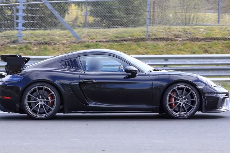 Bản này dự kiến sẽ có được các chi tiết khí động học tăng cường cũng như khối động cơ boxer 4.0 lít được tinh chỉnh lại, cho ra công suất gần 500 mã lực.