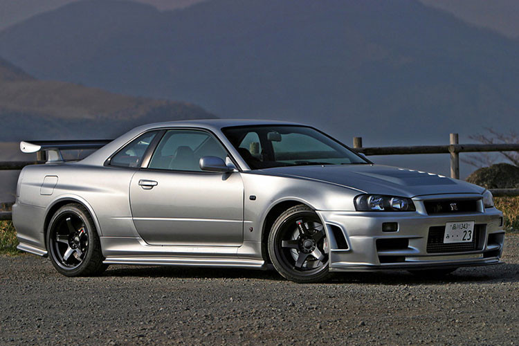 Nissan Skyline GT-R Nismo Z-Tune được ra đời nhằm đánh dấu việc dòng xe huyền thoại Skyline GT-R dừng sản xuất vào năm 2002. Hãng xe Nhật Bản đã mua lại những model R34 GT-R V Spec chạy lướt để thực hiện dự án này và có chưa đến 20 chiếc Nismo Z-Tune được ra đời.