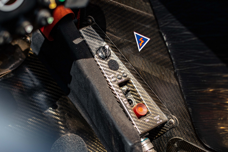 Chiếc xe từng được Kimi Raikkonen cầm lái dự kiến thu về số tiền 2,2-2,8 triệu USD. Buổi đấu giá sẽ diễn ra vào ngày 17/9.