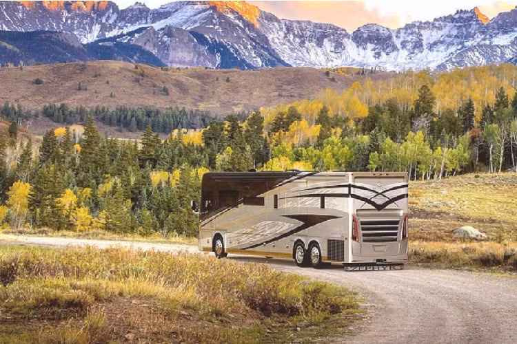 Quay trở lại với Zephyr, một chiếc motorhome khổng lồ với rất nhiều tính năng trang bị hứa hẹn sẽ mang đến cho người sử dụng những trải nghiệm đầy thú vị. Bắt đầu với giá xe Zephyr mới sẽ tiêu tốn của khách hàng số tiền ít nhất là 750.000 USD (khoảng 17,2 tỷ đồng) cho phiên bản tiêu chuẩn, thậm chí có thể lên đến cả triệu đô la khi được bổ sung thêm nhiều trang bị cùng cấp độ trang trí xa xỉ hơn.