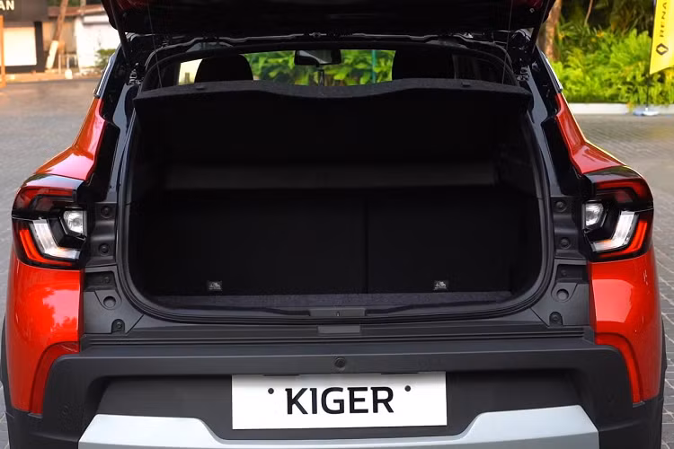 Với dung tích 405 lít, cốp sau của mẫu SUV cỡ nhỏ Renault Kiger 2021 được cho là tốt nhất trong phân khúc, và có thể được mở rộng lên 879 lít khi hàng ghế thứ hai được gập xuống.