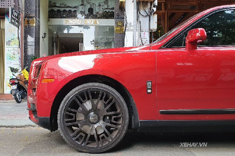 Cận cảnh cặp mâm Mansory hàng hiệu