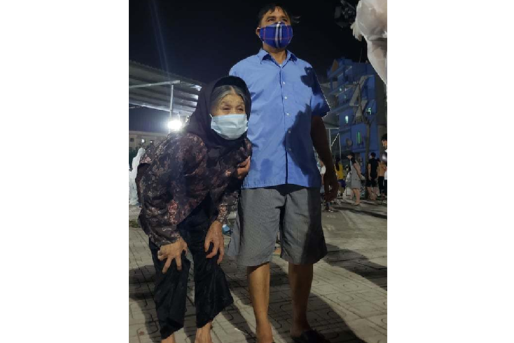 Bac Giang: Mot thon trang dem xet nghiem Covid-19 cho 9.000 nguoi-Hinh-3