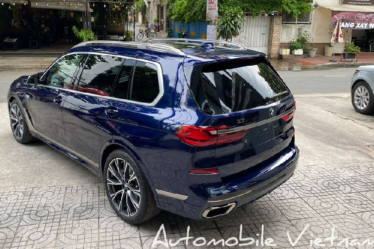 Là phiên bản cao nhất của dòng BMW X7 2021 mới, phiên bản M50i được trang bị gói "full option" với đầy đủ các tính năng hiện đại nhất