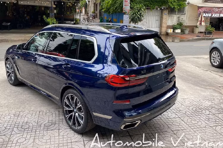 Là phiên bản cao nhất của dòng BMW X7 2021 mới, phiên bản M50i được trang bị gói "full option" với đầy đủ các tính năng hiện đại nhất