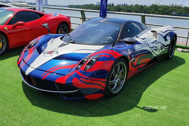 Pagani Huayra là một trong những mẫu hypercar đỉnh cao nhất trên thế giới. Xe chỉ được sản xuất giới hạn với số lượng chỉ 100 xe trên quy mô toàn cầu, không những vậy giá bán của Huayra cũng đủ để khiến không ít người phải ngao ngán khi lên đến hàng triệu Đô la. 