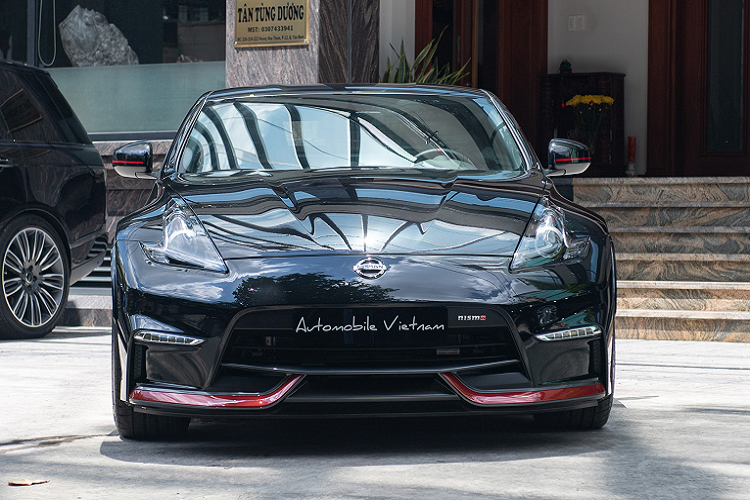 Tại thị trường Bắc Mỹ, Nissan 370Z NISMO thường được các “dân chơi” yêu thích và lựa chọn bên cạnh các mẫu xe thể thao khác như: Ford Mustang, Toyota Supra/86, Subaru WRX STI, Honda Civic Type R!